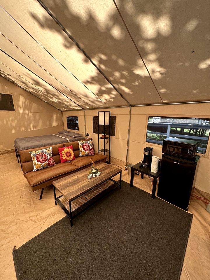 Magnificent Safari Tent in Murfreesboro, Arkansas