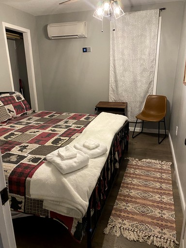 Cabins (United States of America, Bryson City, North Carolina)