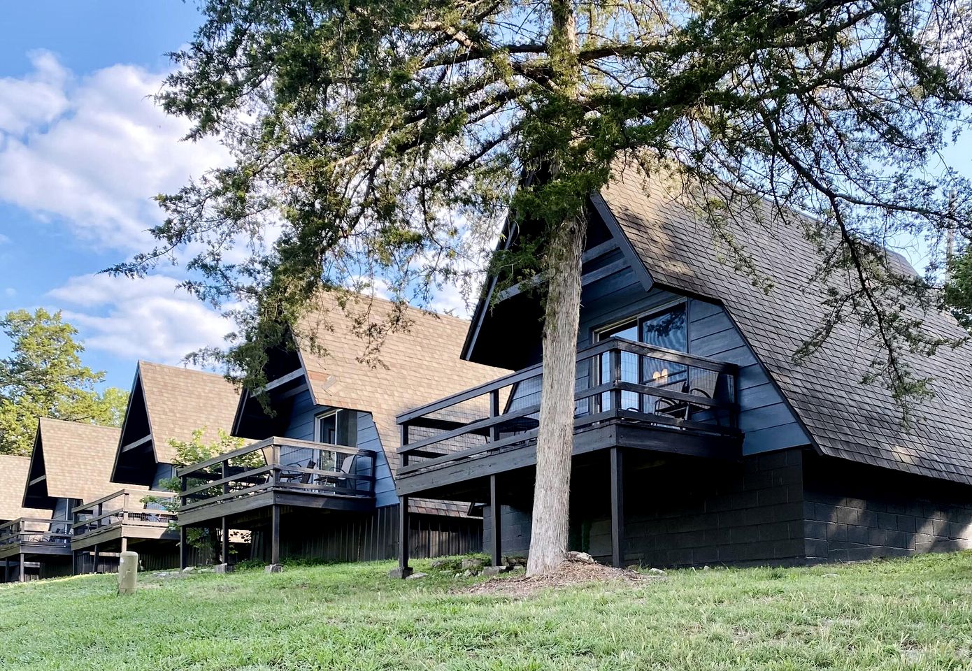 Table Rock Lake Glamping Getaway, Perfect for a Family Vacation