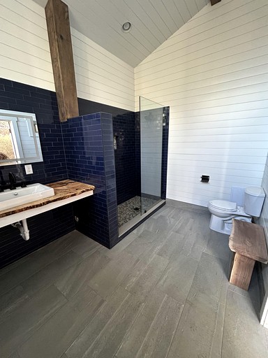 Cabins (United States of America, Zirconia, North Carolina)