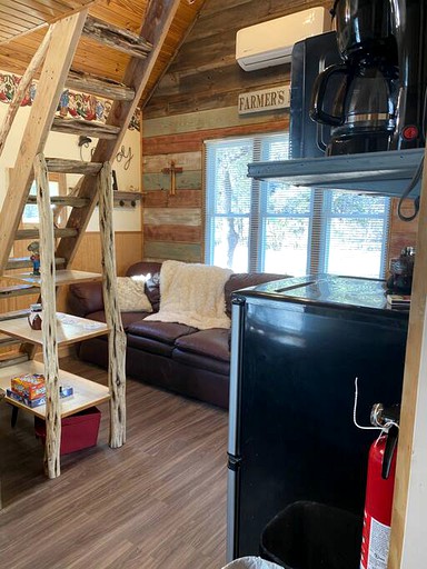 Cabins (United States of America, Marble Falls, Texas)