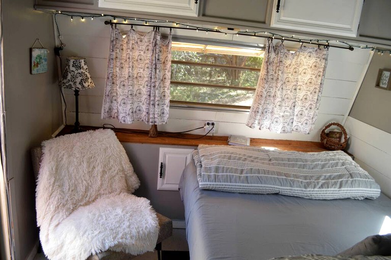 Caravans (United States of America, Marble Falls, Texas)