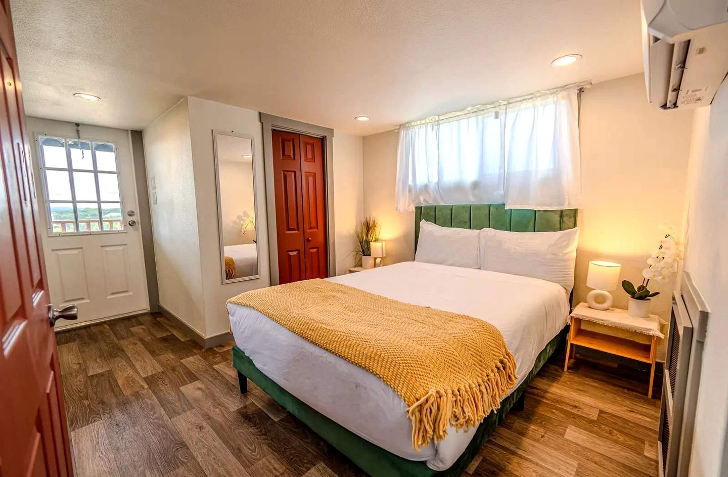 Elegant and Inviting Tiny Home Retreat with Resort Pool and Hill Country Views Near Fredericksburg, TX