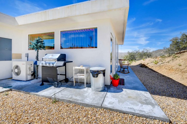 RU The Dollhouse SPA, Amazing Views, Vacation Rentals, Pioneertown