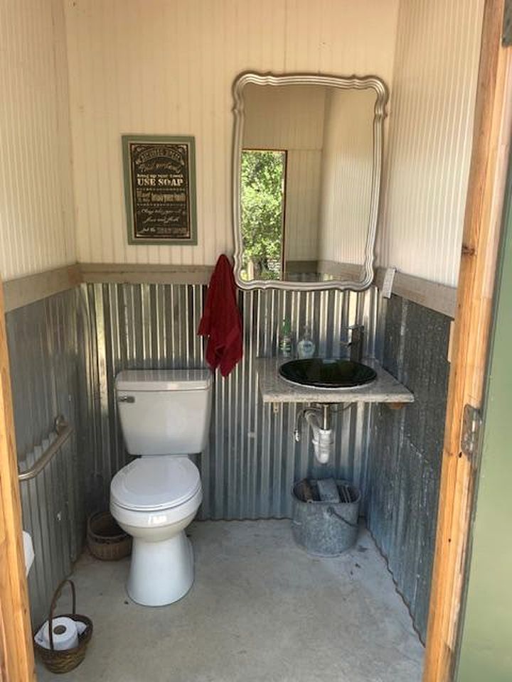 Spacious Tipi with Outdoor BBQ and Fire Pit in Texas