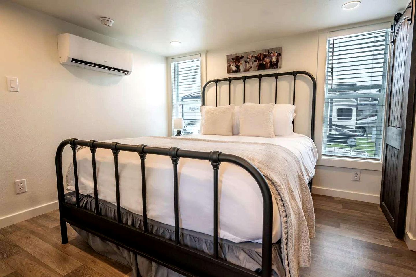 Welcoming Tiny Home Getaway with Resort Amenities Near Fredericksburg, TX