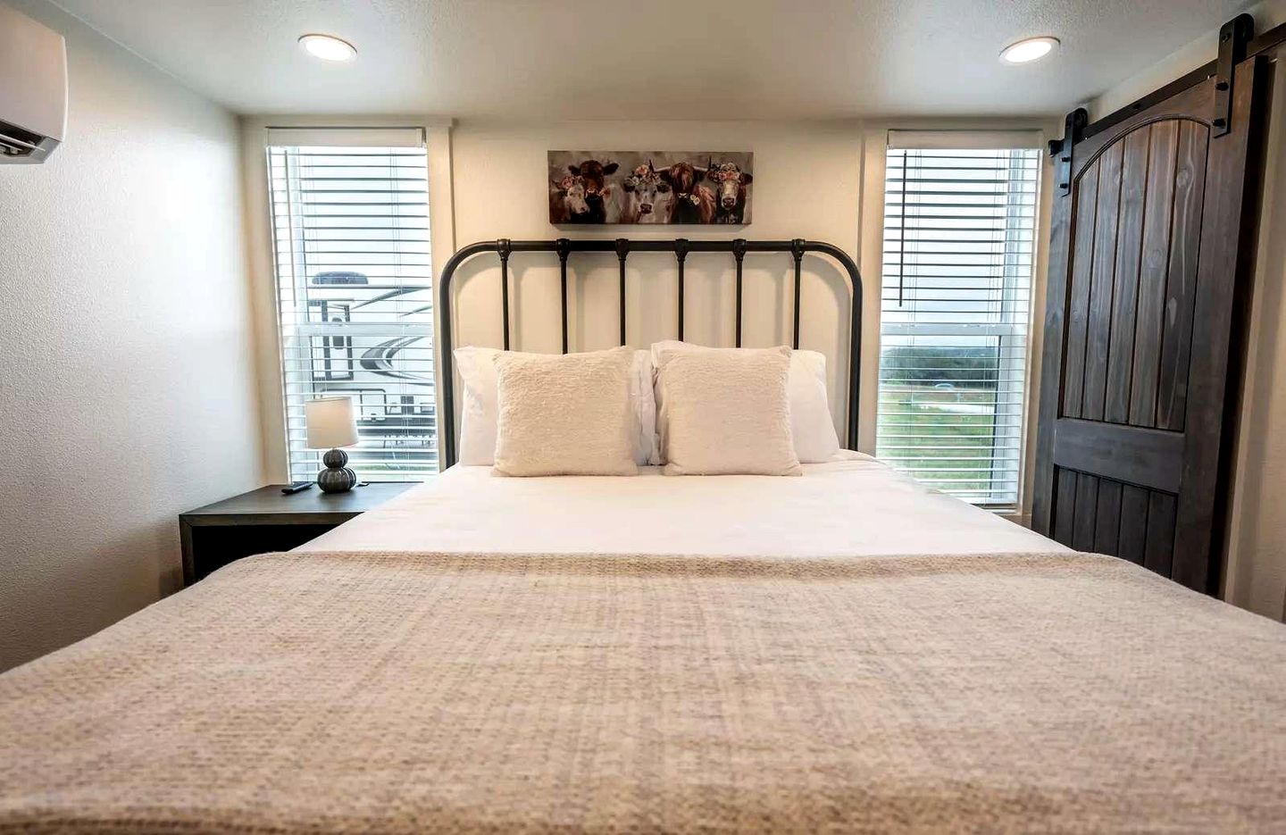 Welcoming Tiny Home Getaway with Resort Amenities Near Fredericksburg, TX