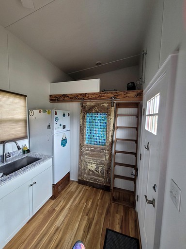 Tiny Houses (United States of America, Camp Wood, Texas)