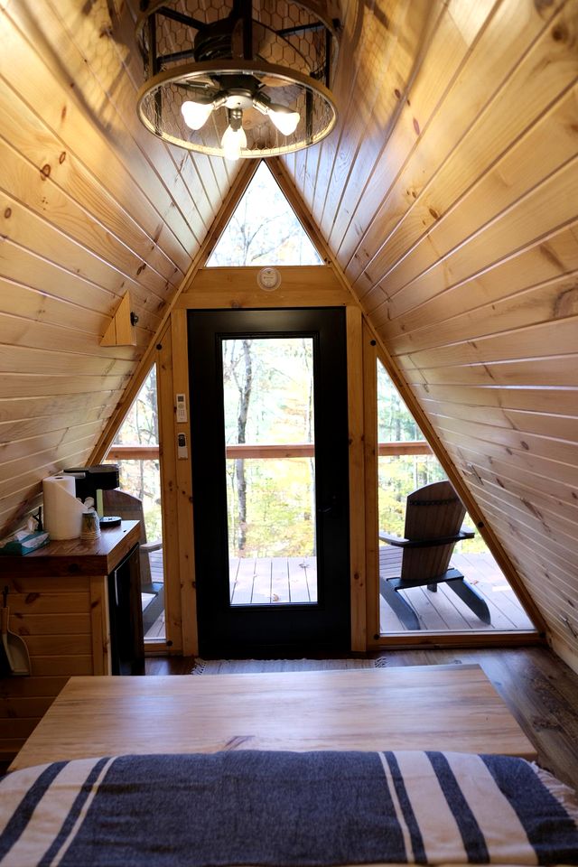 Two Person A-frame near Tappan Lake, Ideal to Reconnect with Nature in Ohio