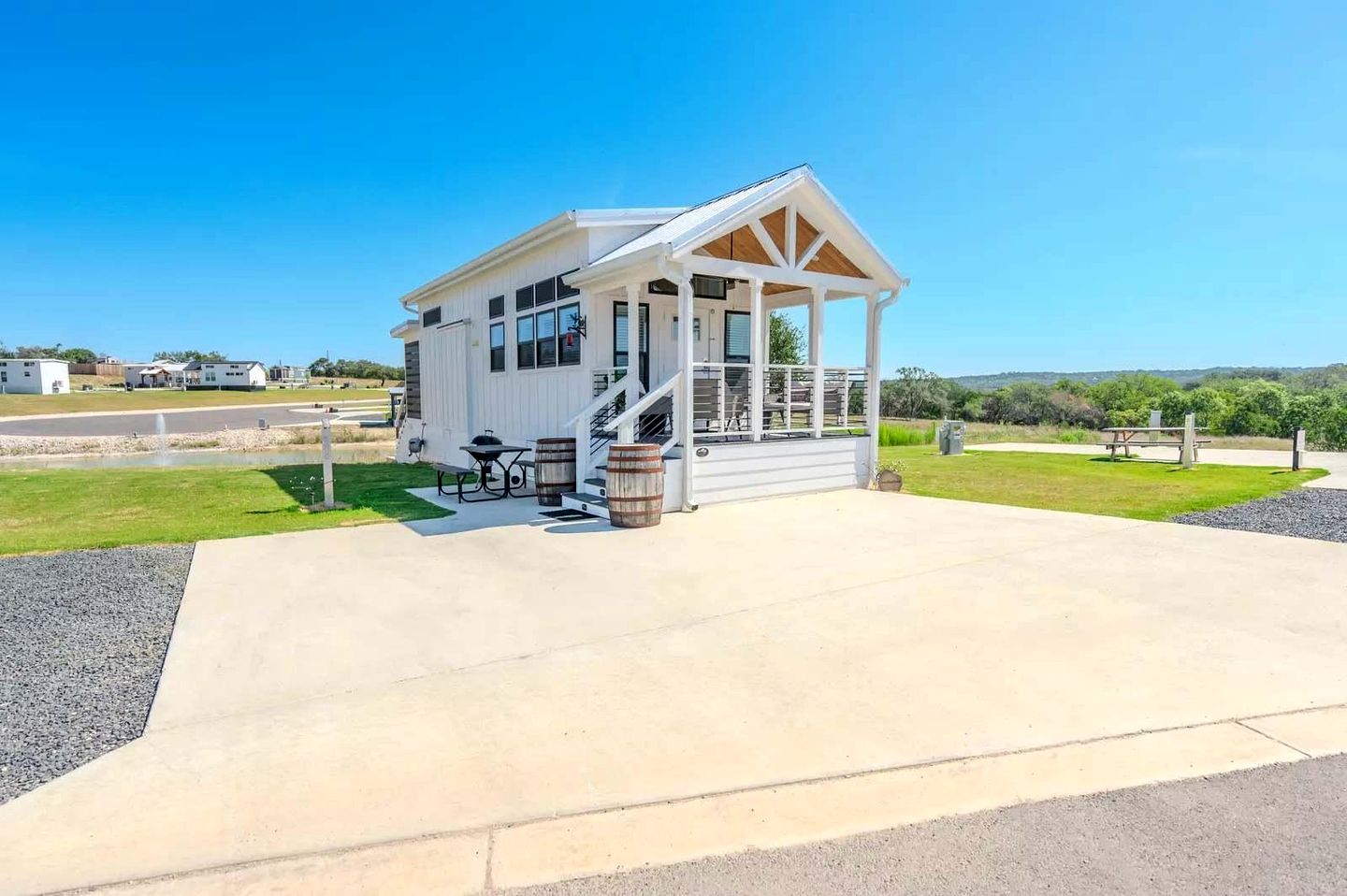 Cozy Tiny Home with Outdoor Kitchen, Resort Pool Access, and Hill Country Views Near Fredericksburg, TX