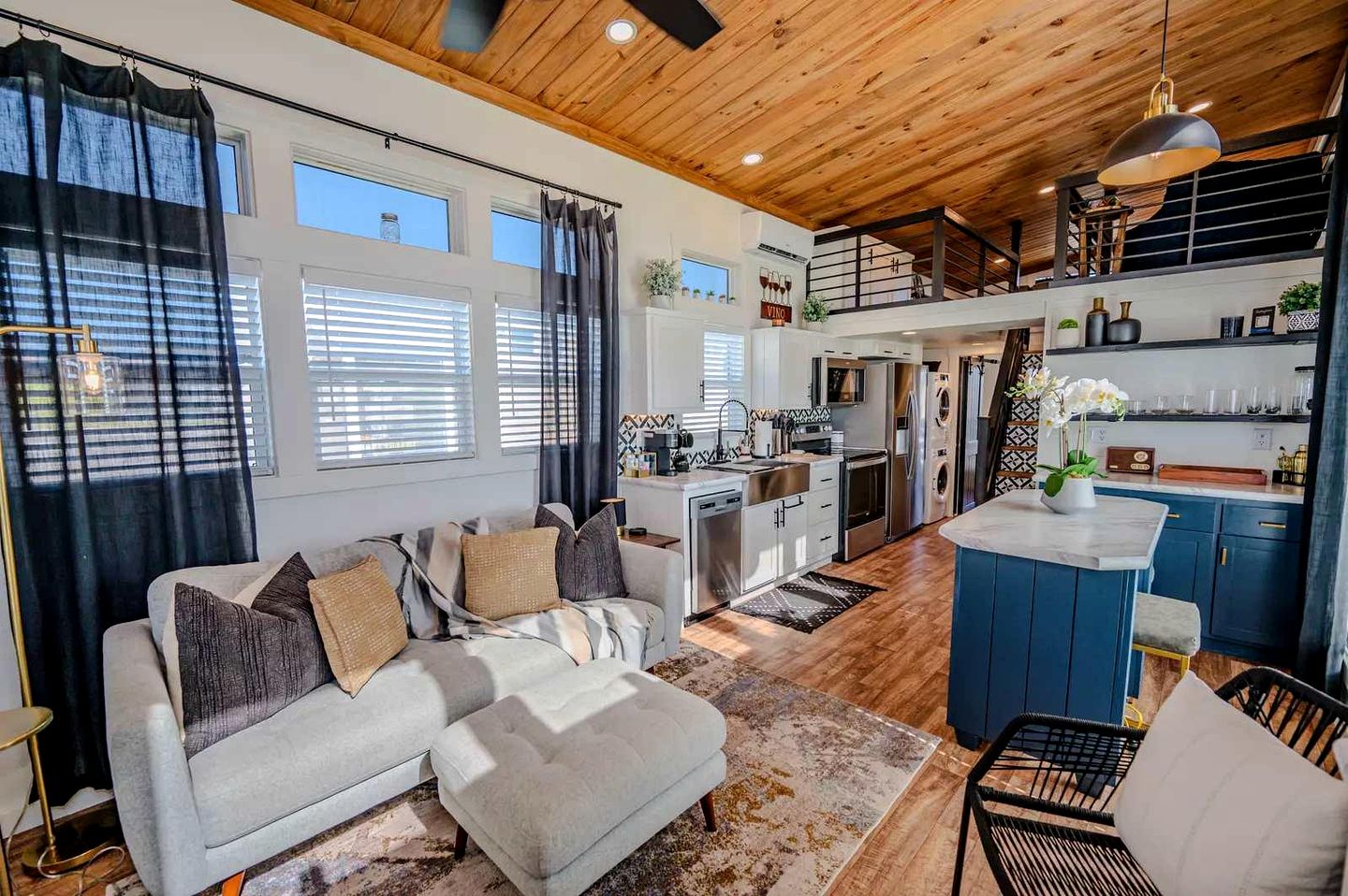 Cozy Tiny Home with Outdoor Kitchen, Resort Pool Access, and Hill Country Views Near Fredericksburg, TX