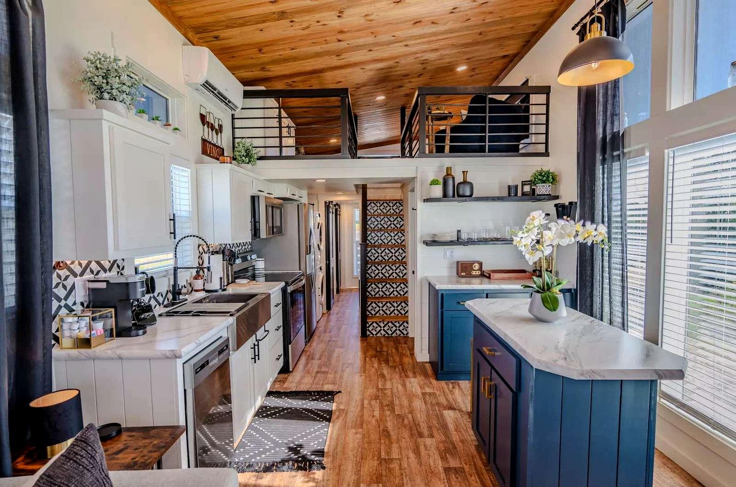 Cozy Tiny Home with Outdoor Kitchen, Resort Pool Access, and Hill Country Views Near Fredericksburg, TX