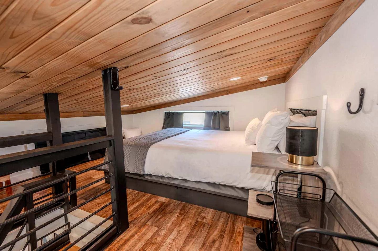 Cozy Tiny Home with Outdoor Kitchen, Resort Pool Access, and Hill Country Views Near Fredericksburg, TX