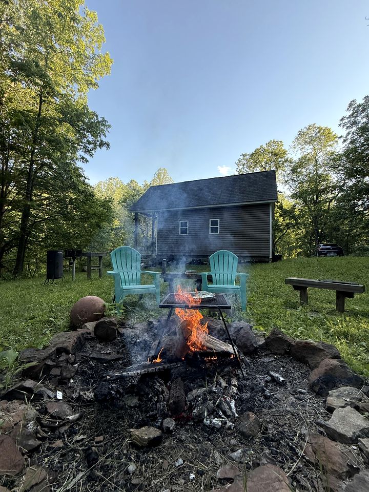 Secluded Off-Grid Cabin with Waterfall & Hiking Trails Near Rome Township, OH