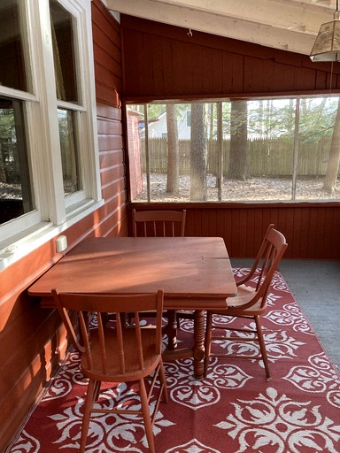 Cabins (United States of America, Corinth, New York)