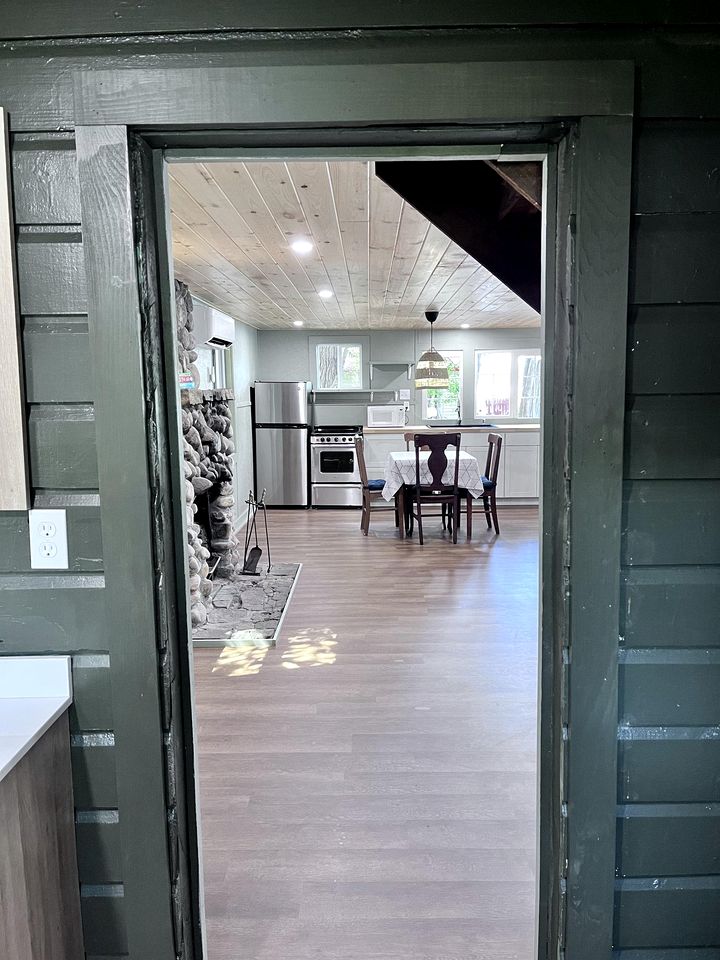 Rustic, Pet Friendly Cabin on the Hudson River, Perfect for a Glamping Weekend in the Adirondacks