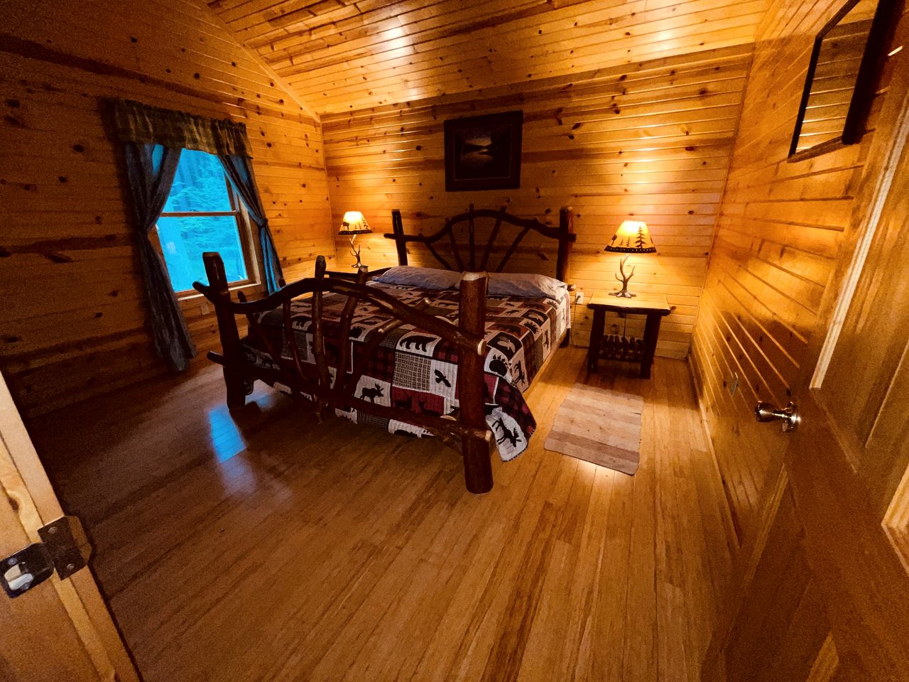 Wheelchair Accessible Glamping Cabin near Cook Forest State Park, Pennsylvania