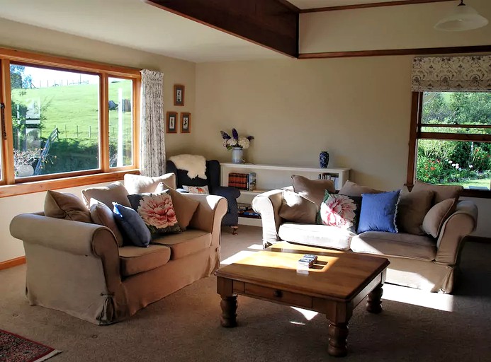 Cottages (Chorlton, South Island, New Zealand)