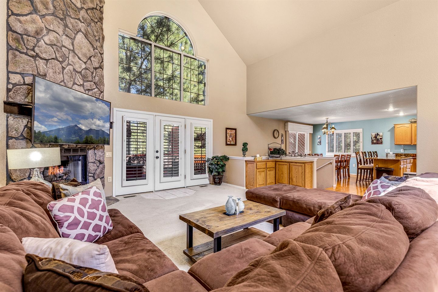 Beautiful Vacation Rental with Golf Club Fairway Views from the Spacious Deck in Flagstaff, Arizona