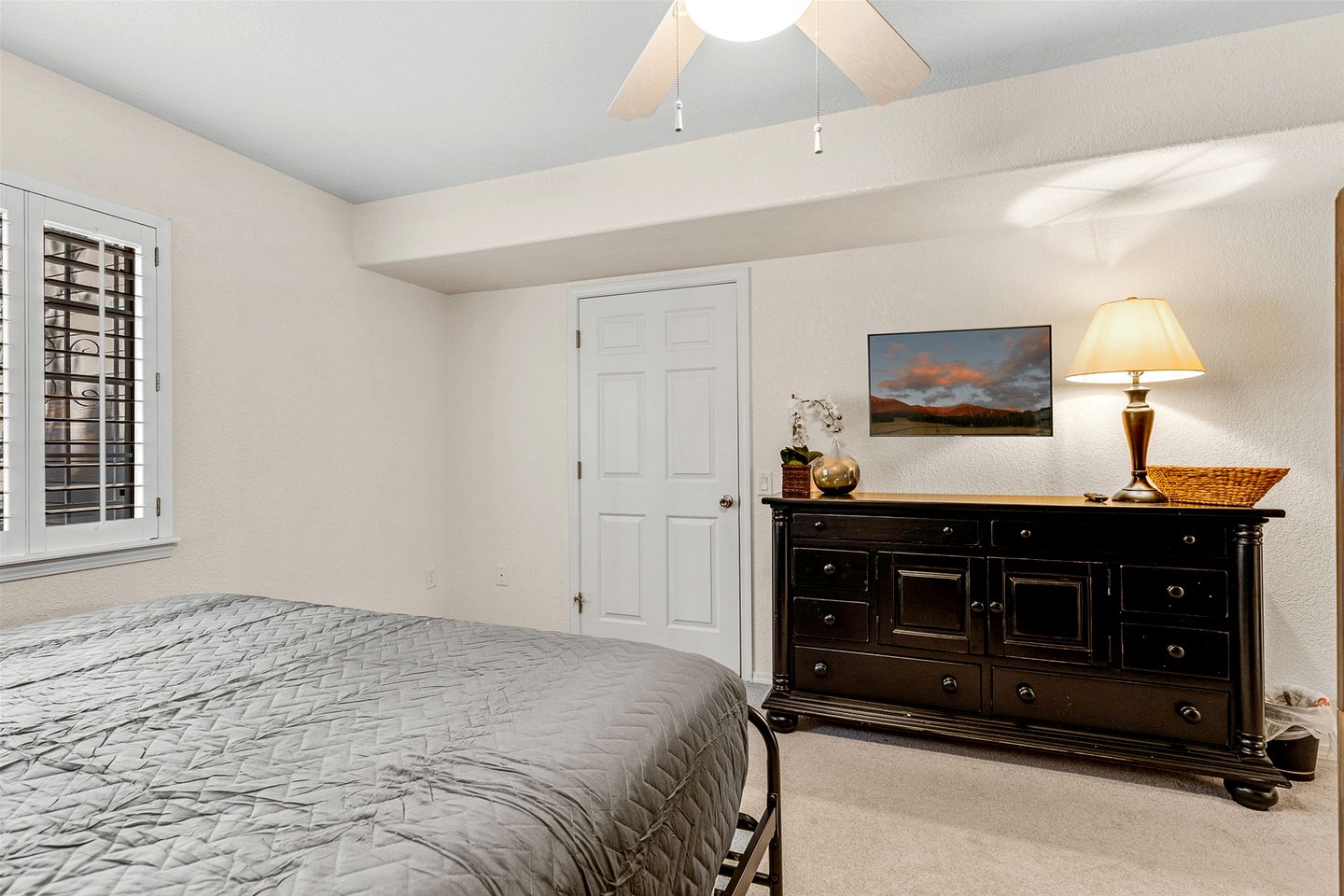 Beautiful Vacation Rental with Golf Club Fairway Views from the Spacious Deck in Flagstaff, Arizona