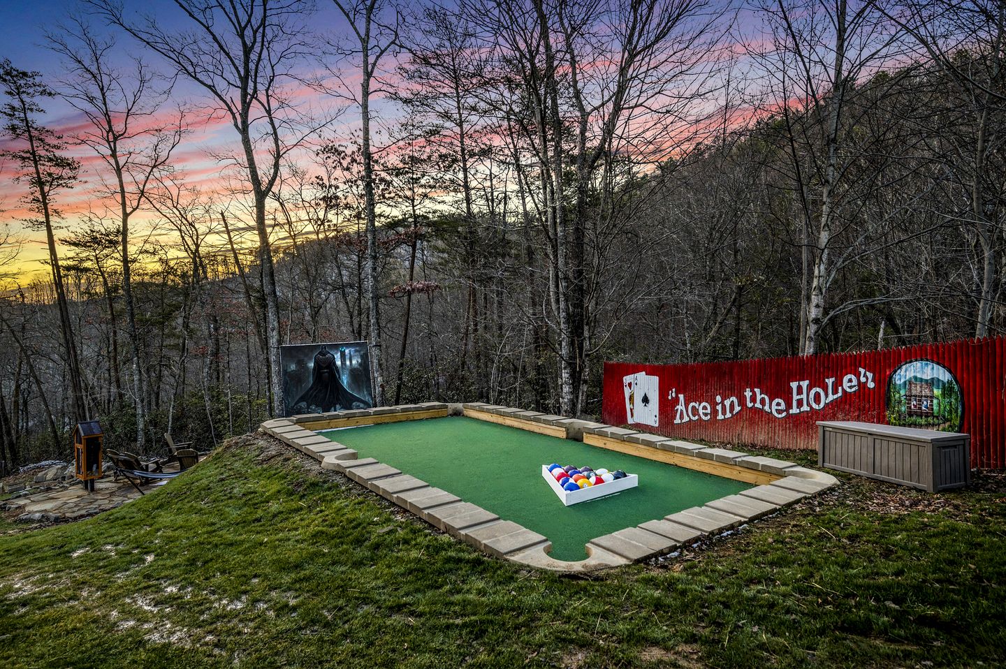 Luxurious Cabin with Game Room and Hot-tub in Sevierville, Tennessee