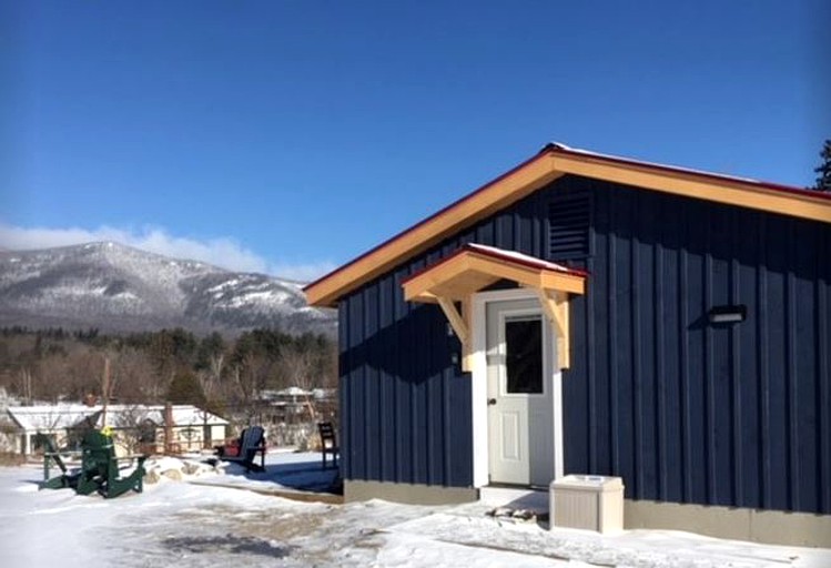 Cottage With Hot Tub Near Lake Placid New York