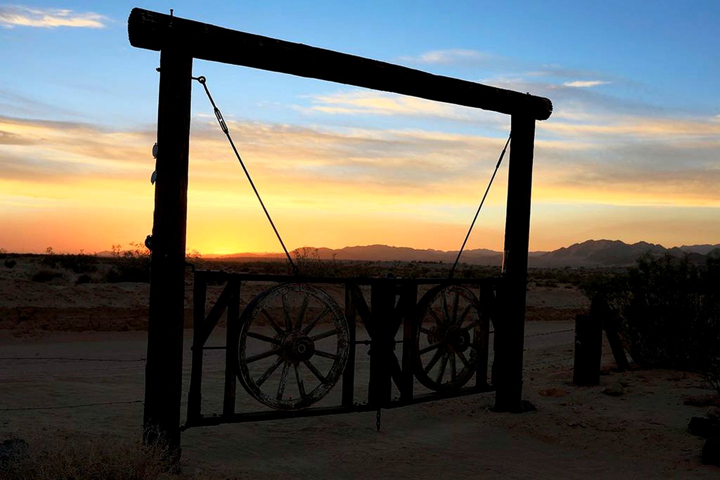 Rustic Cabin Rental near Joshua Tree National Park in Twentynine Palms, California