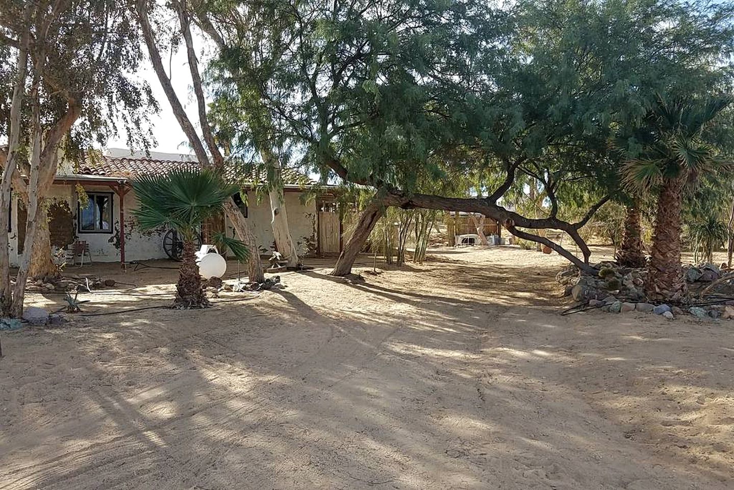 Rustic Cabin Rental near Joshua Tree National Park in Twentynine Palms, California