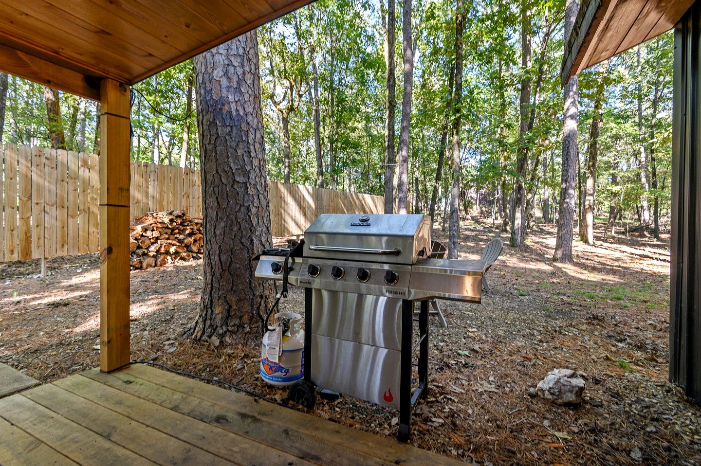 Rose's Getaway in Broken Bow, OK