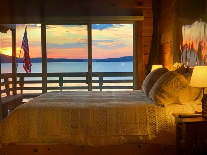 Cabins (United States of America, Greenville, Maine)