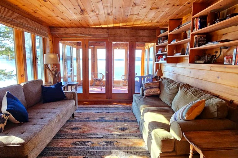 Cabins (United States of America, Greenville, Maine)