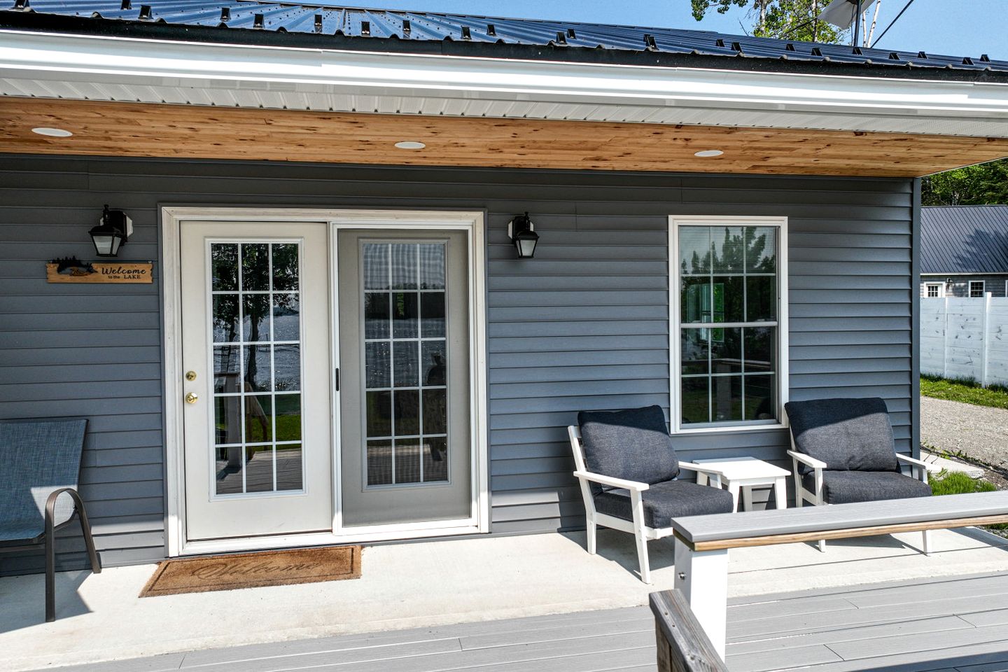 Idyllic Lakefront Cottage Haven Near Tussle Lagoon, Maine