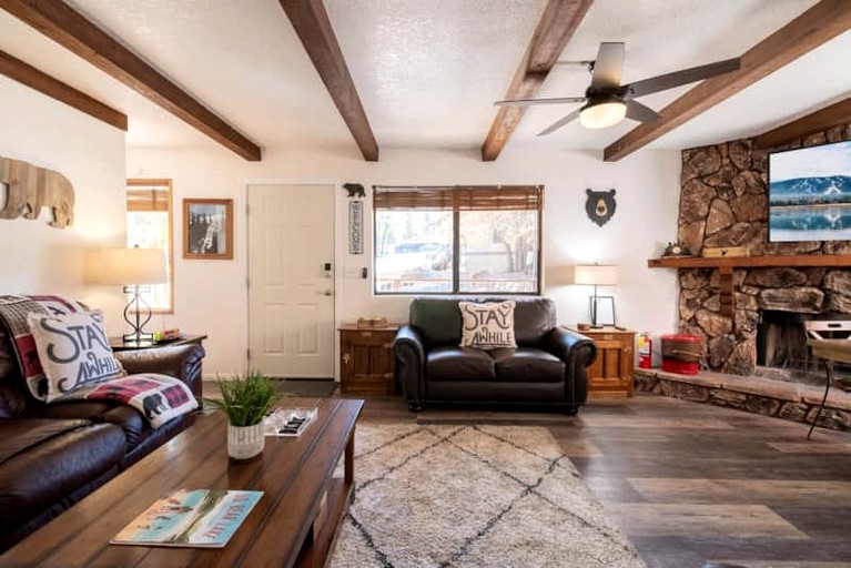 Cabins (United States of America, Big Bear Lake, California)