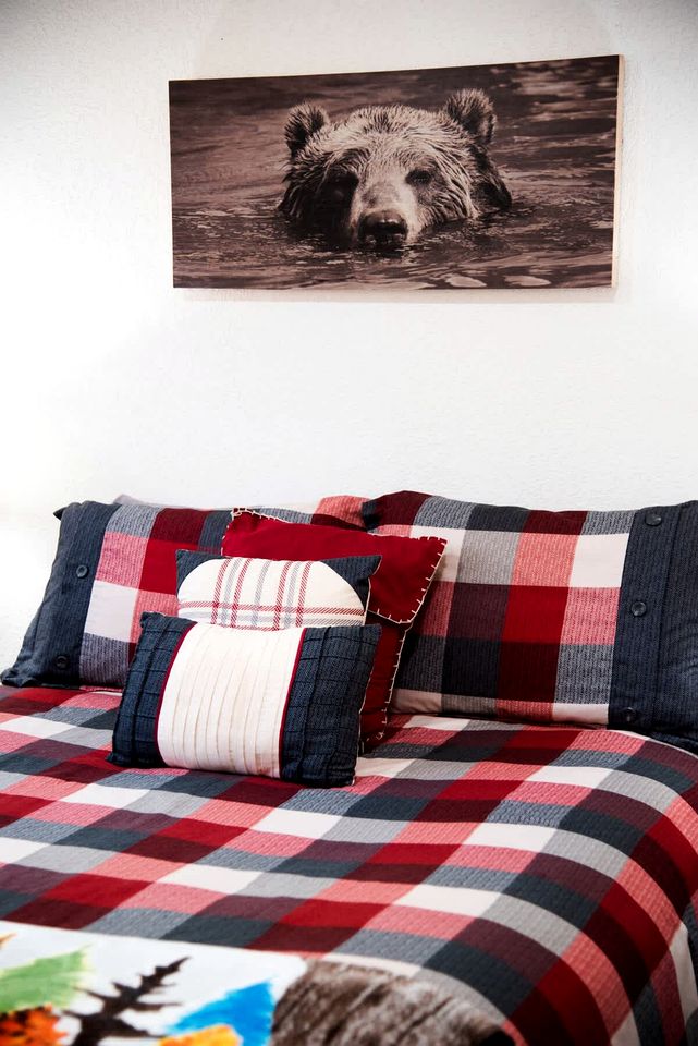 Adventure Awaits: Big Bear Lake Mountain Cabin with Game Room + Hot Tub