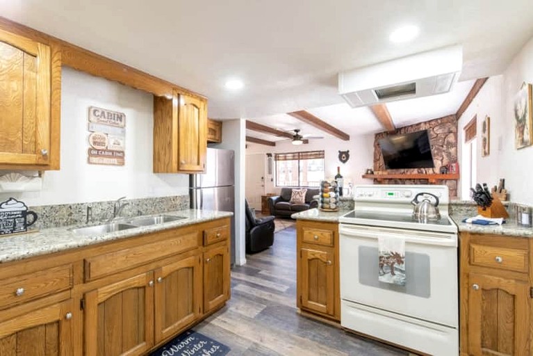 Cabins (United States of America, Big Bear Lake, California)