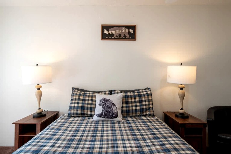 Cabins (United States of America, Big Bear Lake, California)