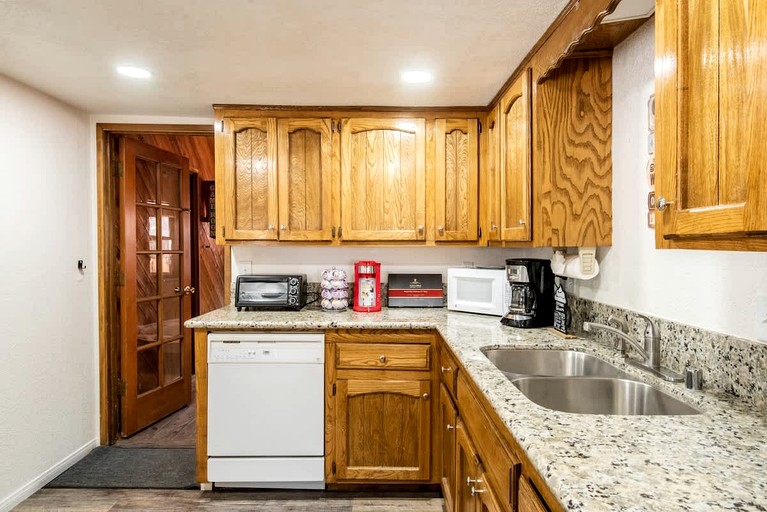 Cabins (United States of America, Big Bear Lake, California)