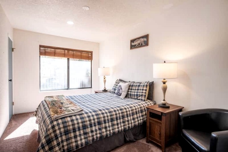 Cabins (United States of America, Big Bear Lake, California)