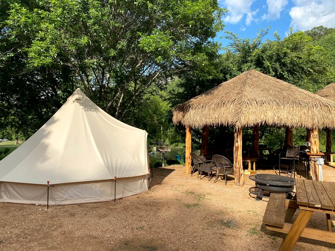 Bell Tents (United States of America, Kingsbury, Texas)