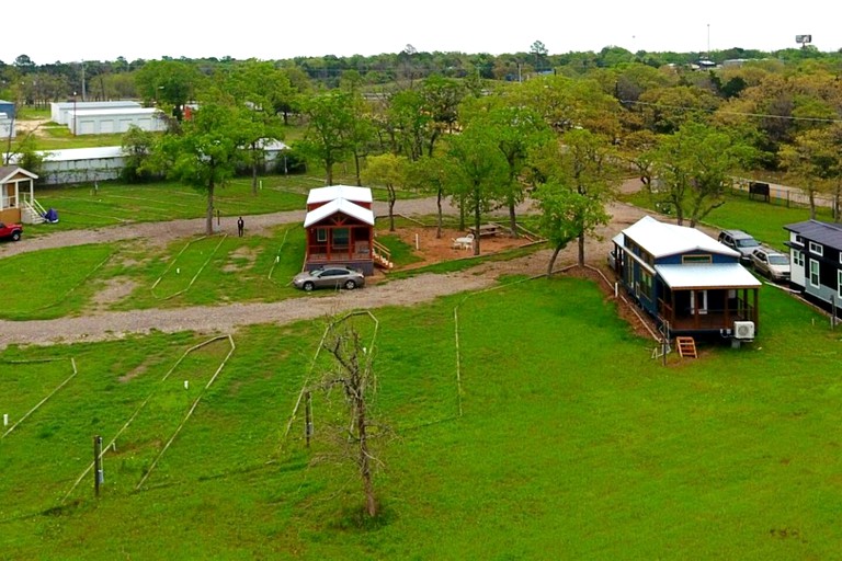 Tiny Houses (Cedar Creek, Texas, United States)