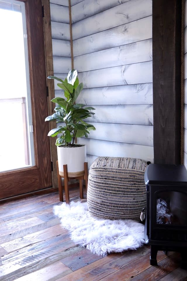 Luxury Lakeview Treehouse with Hot Tub and Private Dock Near Lake Malone, Kentucky