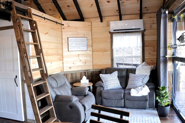 Tree Houses (United States of America, Lewisburg, Kentucky)