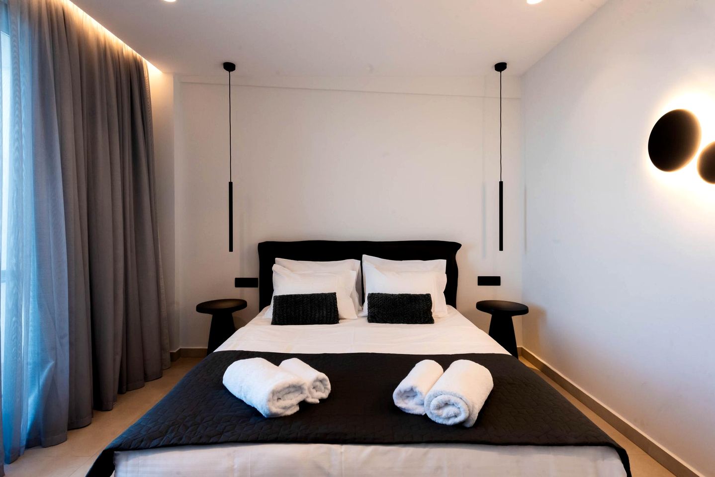 Modern Luxury Villa with Pool and Garden Oasis close to Beaches in Anissaras, Hersonissos Crete