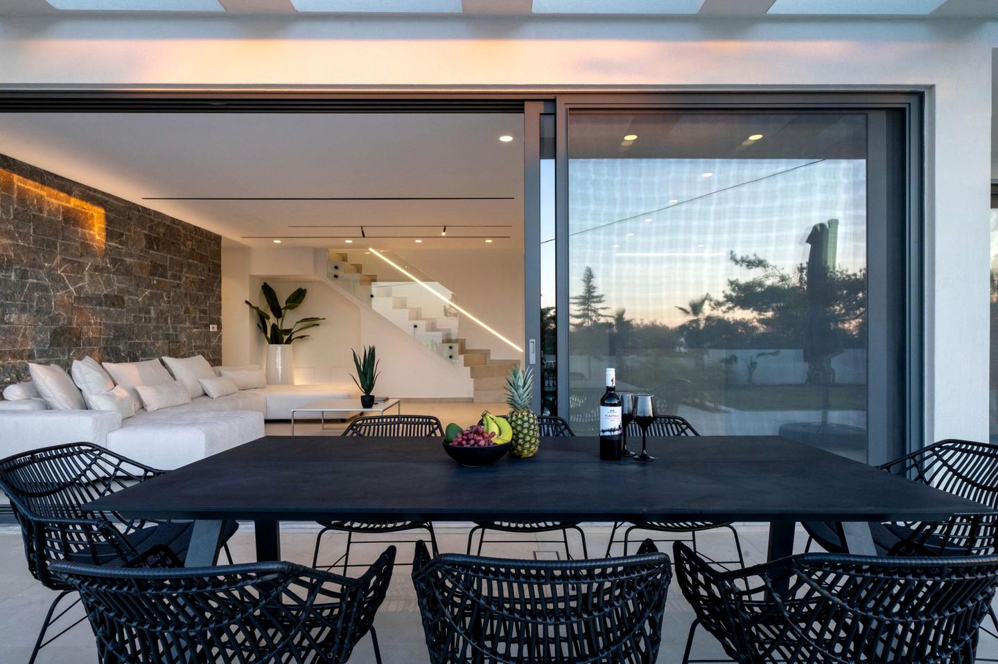 Luxurious 5-Bedroom Villa with Private Pool & Sea Views in Anissaras, Crete
