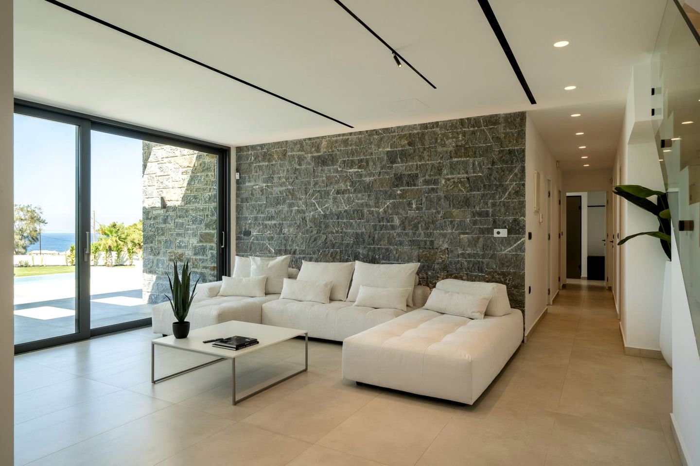Luxurious 5-Bedroom Villa with Private Pool & Sea Views in Anissaras, Crete