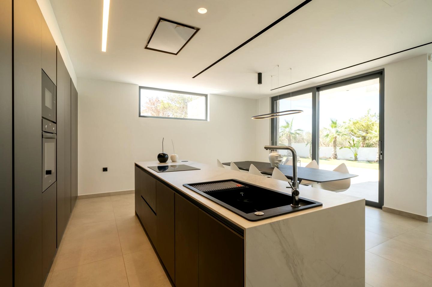 Luxurious 5-Bedroom Villa with Private Pool & Sea Views in Anissaras, Crete