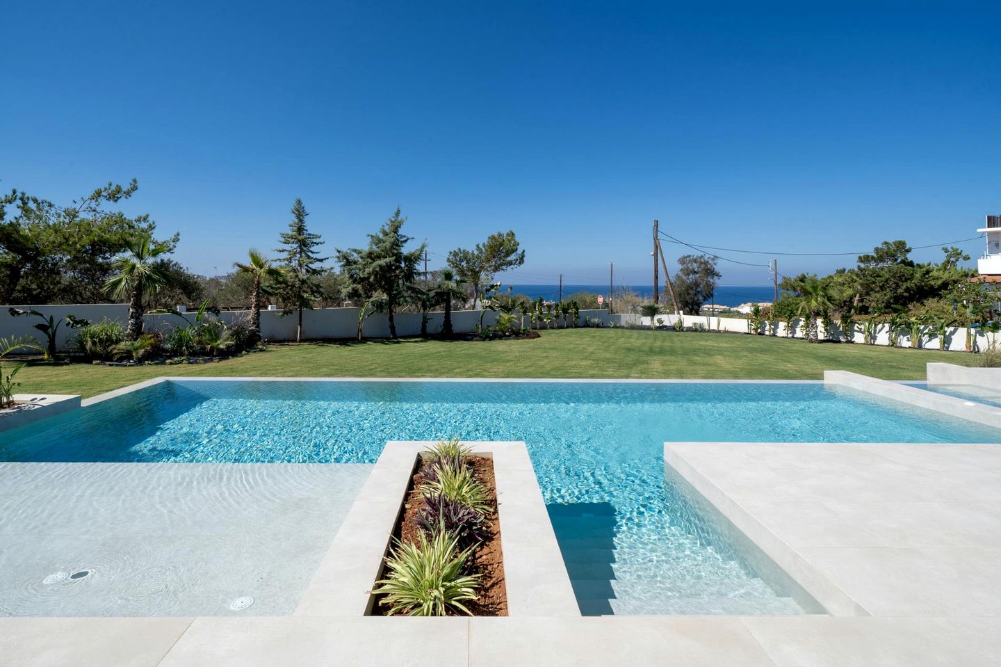 Luxurious 5-Bedroom Villa with Private Pool & Sea Views in Anissaras, Crete