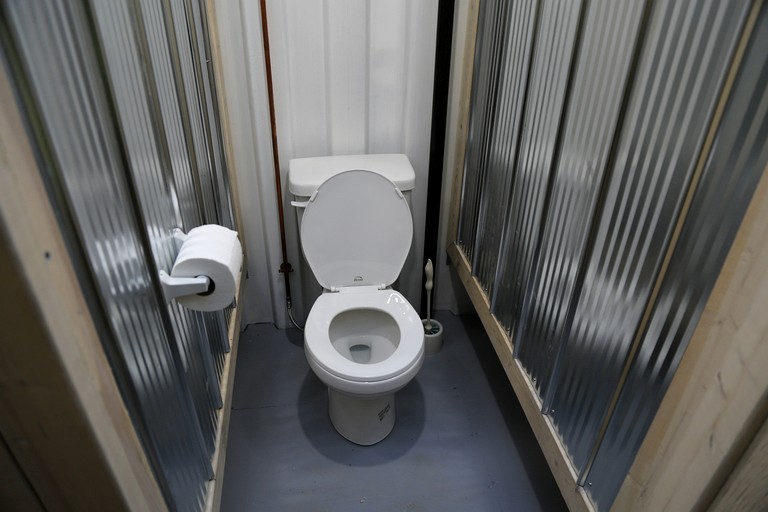 Tiny House Rental in Markdale Perfect for a Couple's Retreat in Ontario | Tiny Houses (Markdale, Ontario, Canada)