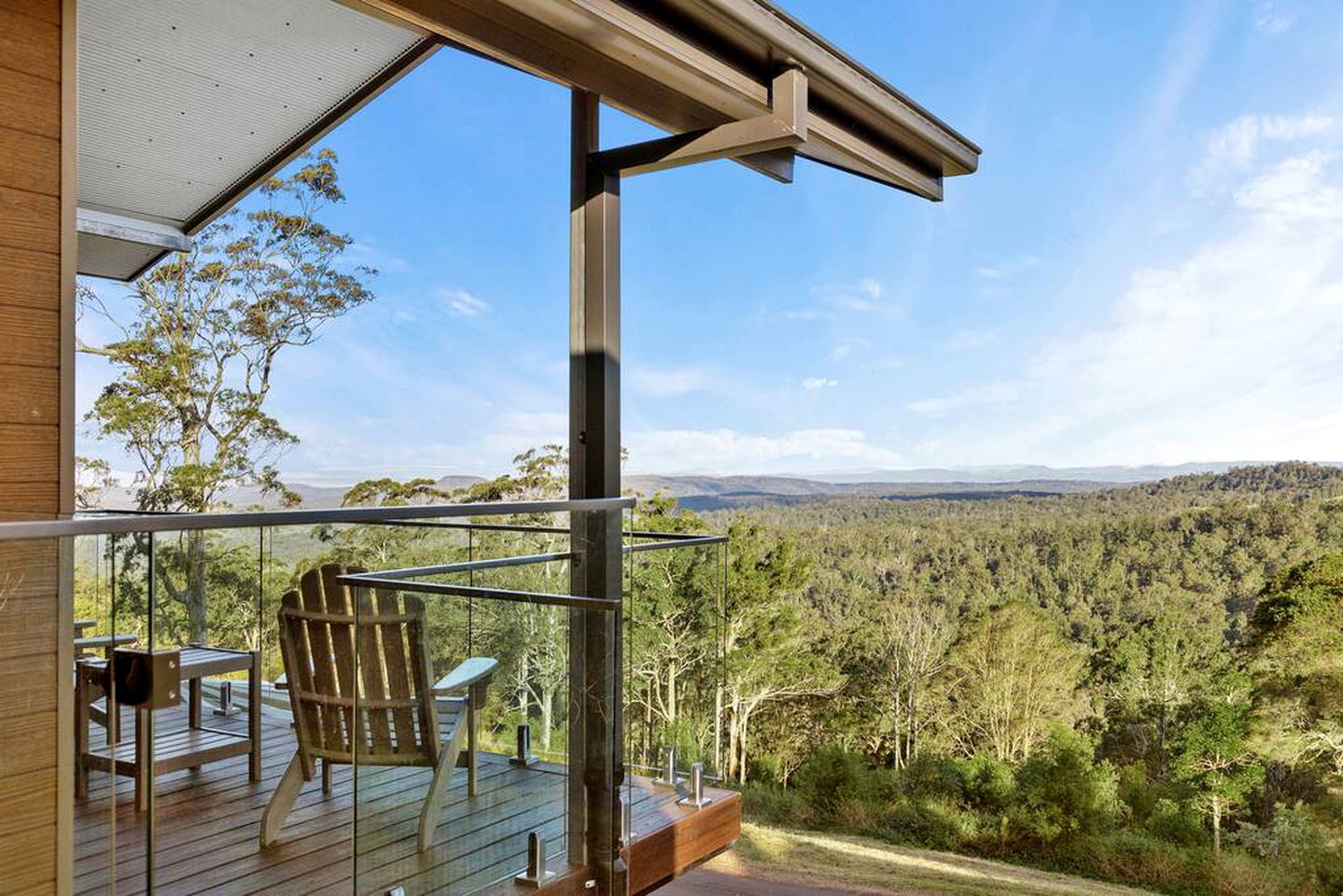 Cool Elevated Cabin in Queensland, with Private Hot Tub, for Perfect Vacations in Australia