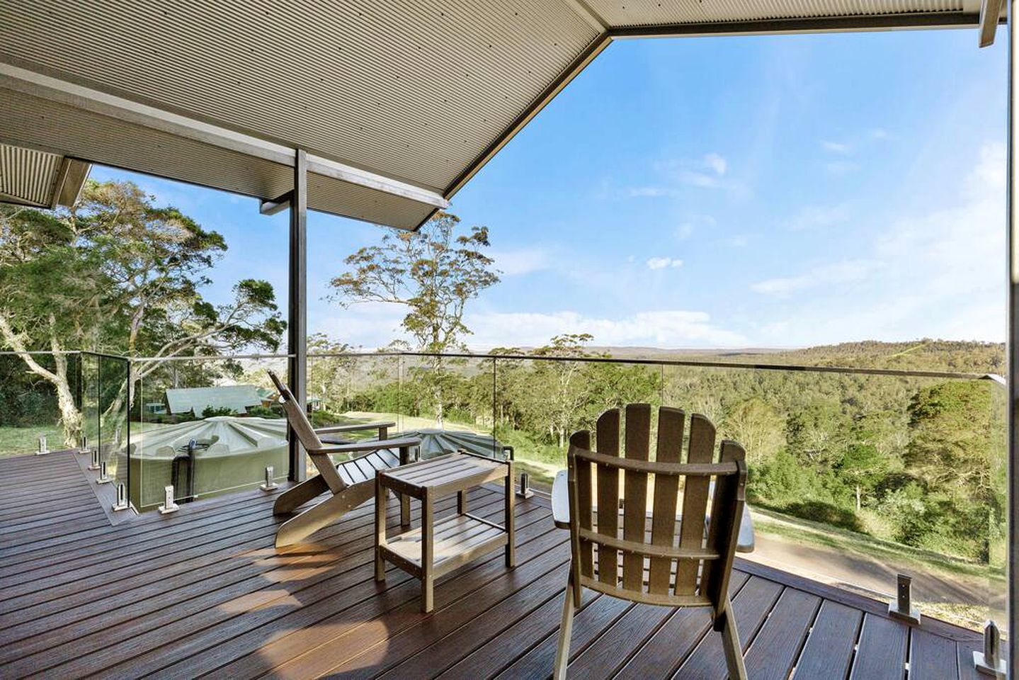 Cool Elevated Cabin in Queensland, with Private Hot Tub, for Perfect Vacations in Australia